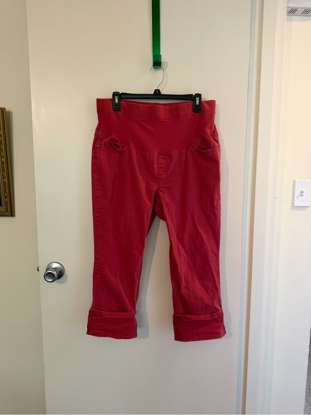 Motherhood Red Capri Maternity Pants